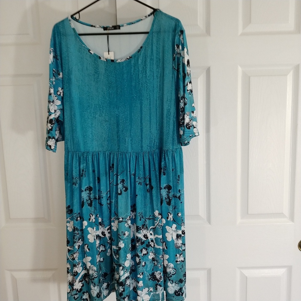 🆕Lily dress 2X